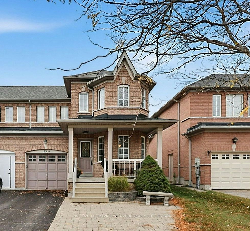378 Marble Place, Newmarket, ON, L3X 2P1