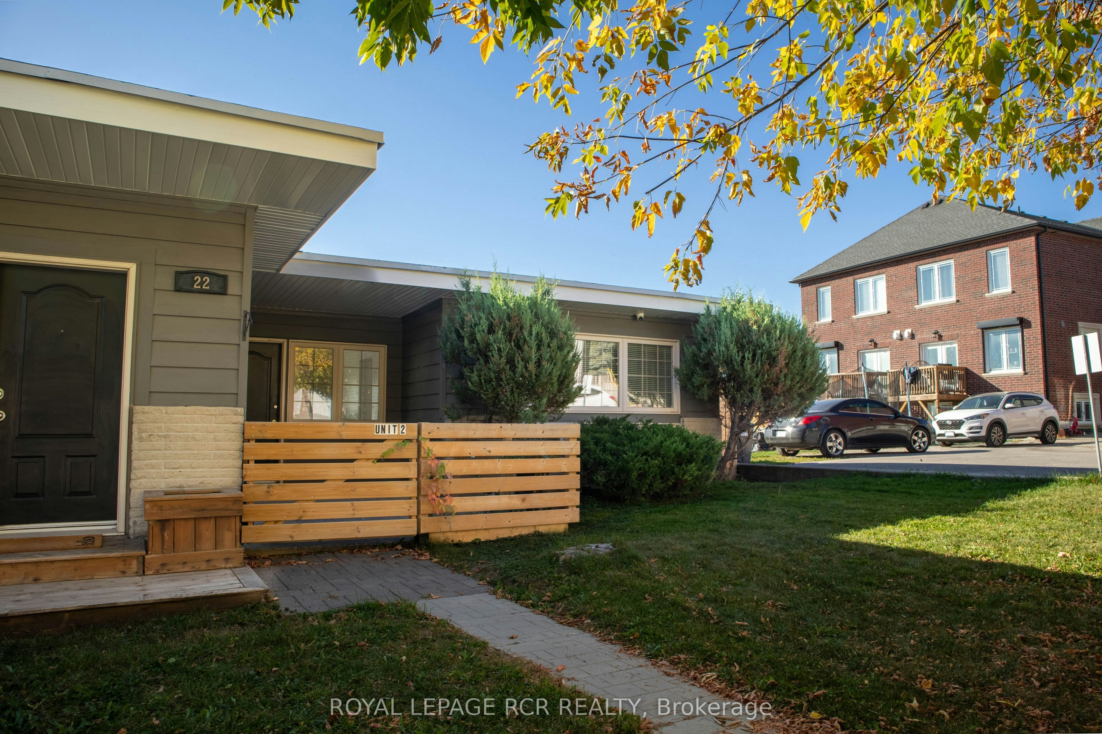 2-22 Centre Street, Bradford West Gwillimbury, ON, L3Z 2B7 - 9