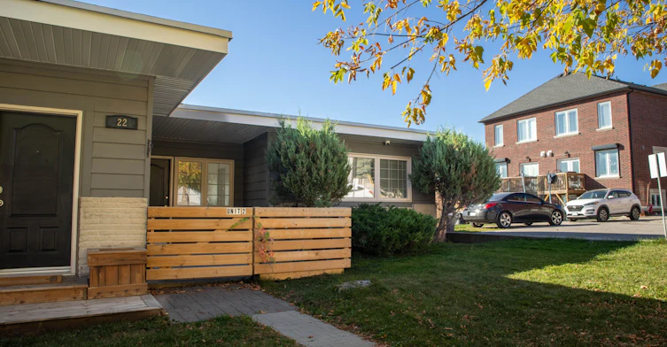 2-22 Centre Street, Bradford West Gwillimbury, ON, L3Z 2B7 - 9