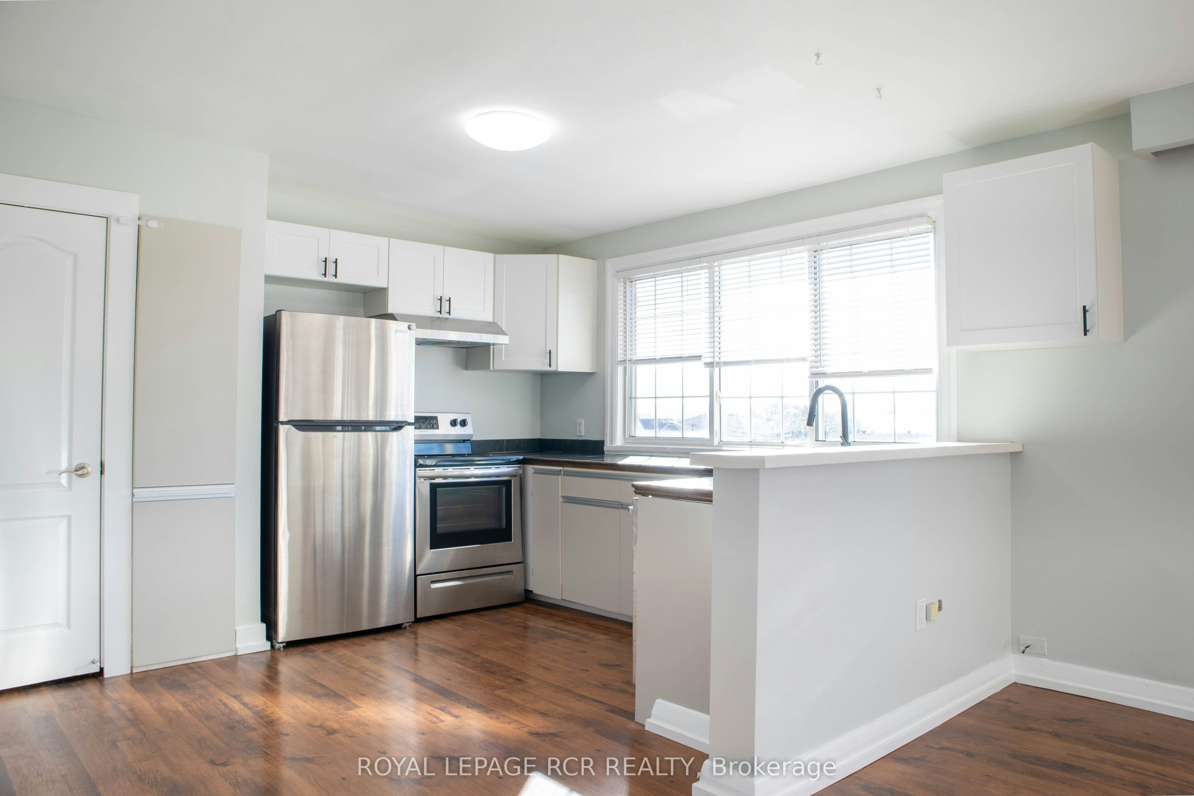 2-22 Centre Street, Bradford West Gwillimbury, ON, L3Z 2B7 - 7