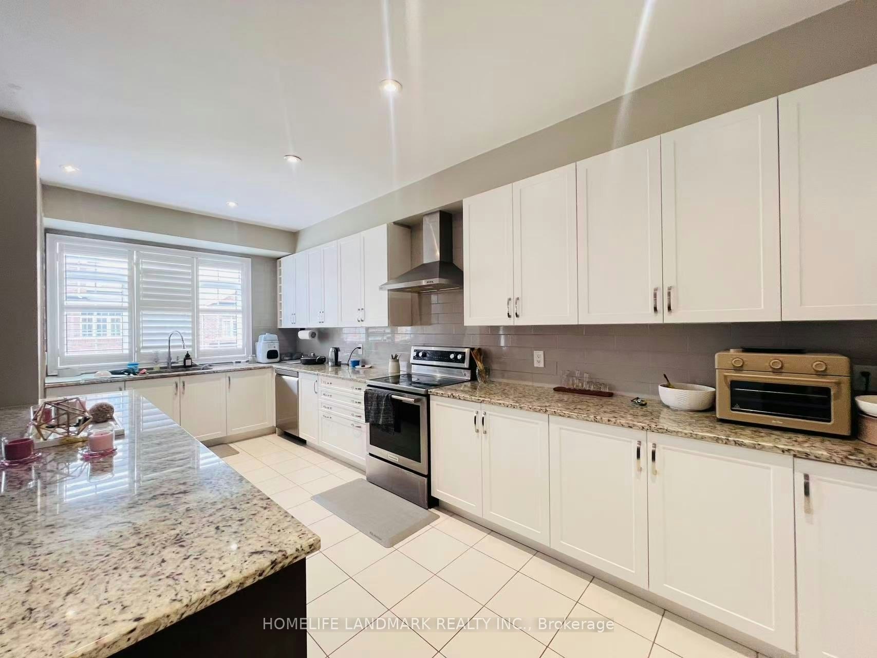 114 Puccini Drive, Richmond Hill, ON, L4E 0R5 - 4