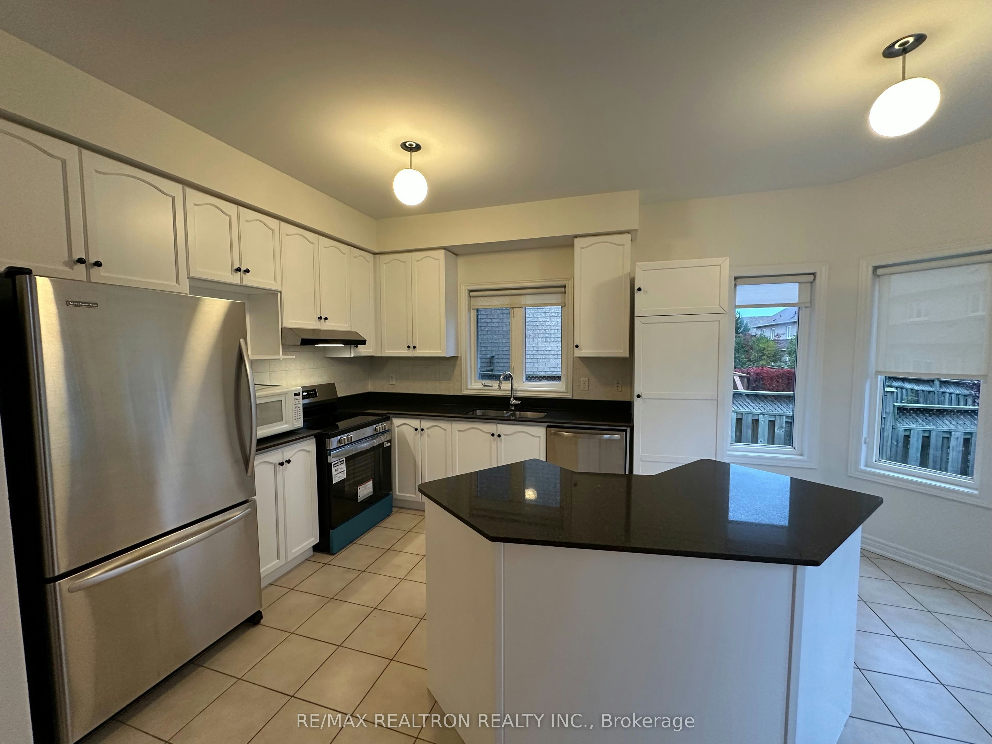 186 Silver Linden Drive, Richmond Hill, ON, L4B 4G6 - 5