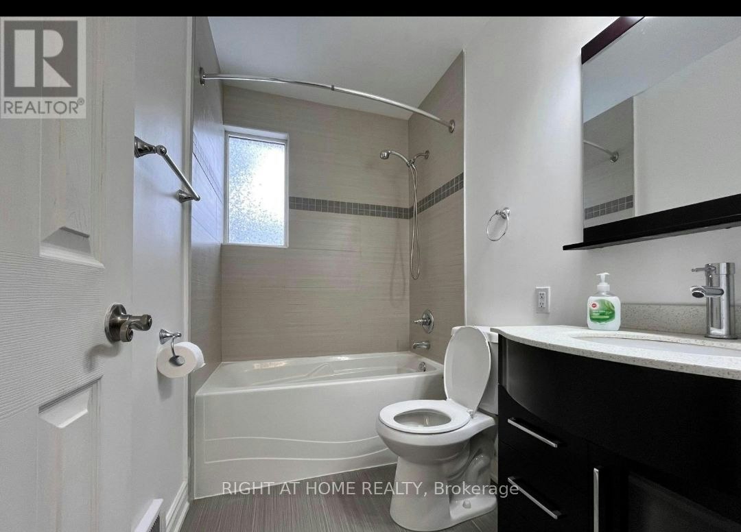 Upper-195 Taylor Mills Drive N, Richmond Hill, ON, L4C 2T5 - 15