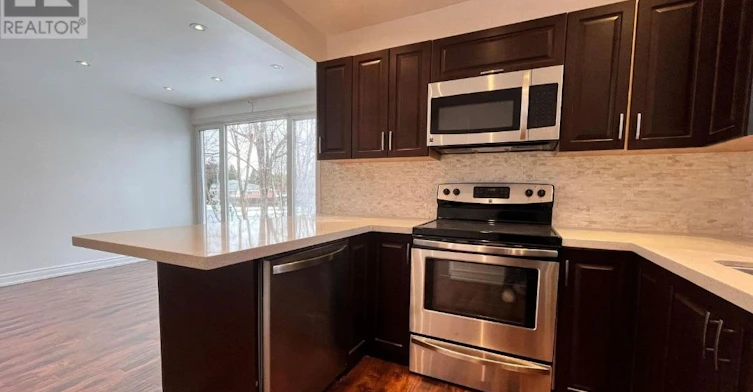 Upper-195 Taylor Mills Drive N, Richmond Hill, ON, L4C 2T5 - 8