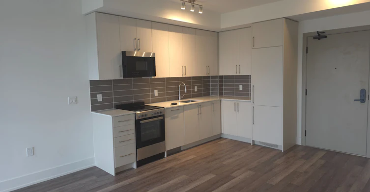 419-2075 King Road, King, ON, L7B 0R6 - 10