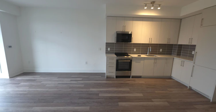 419-2075 King Road, King, ON, L7B 0R6 - 9