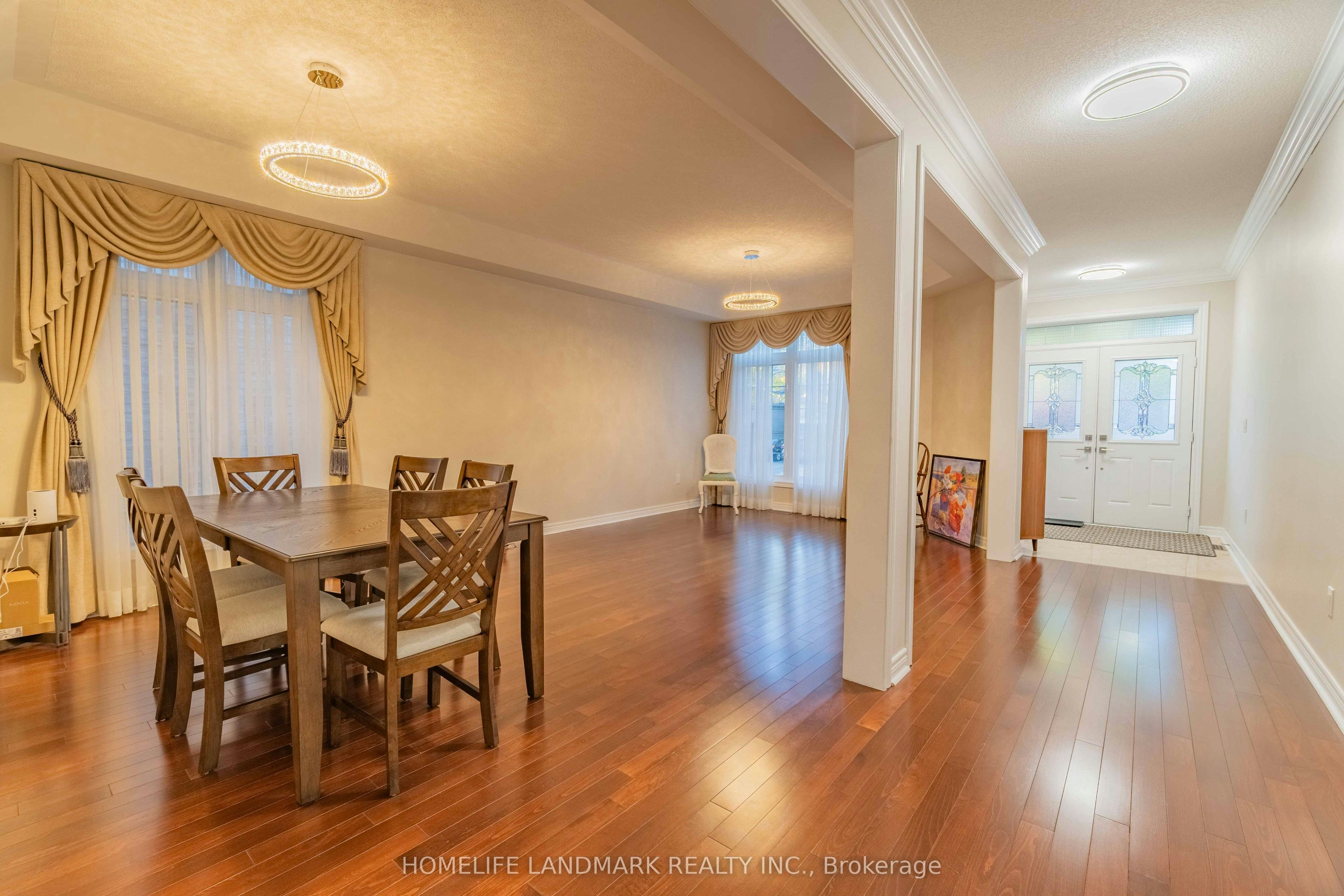 98 Thornhill Ravines Crescent, Vaughan, ON, L6A 4J8 - 4