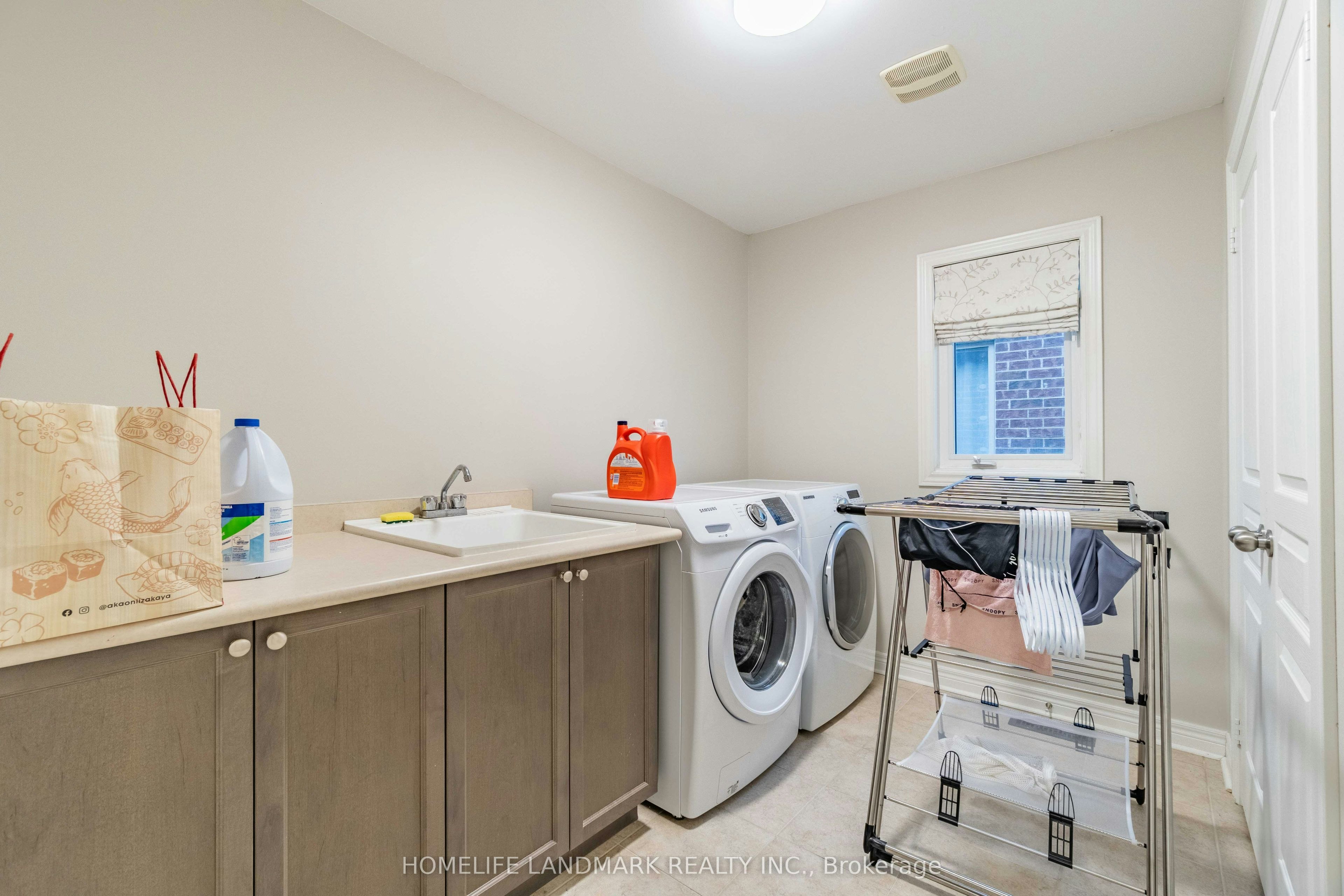 98 Thornhill Ravines Crescent, Vaughan, ON, L6A 4J8 - 13