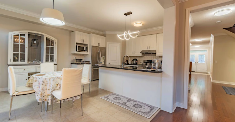 98 Thornhill Ravines Crescent, Vaughan, ON, L6A 4J8 - 8