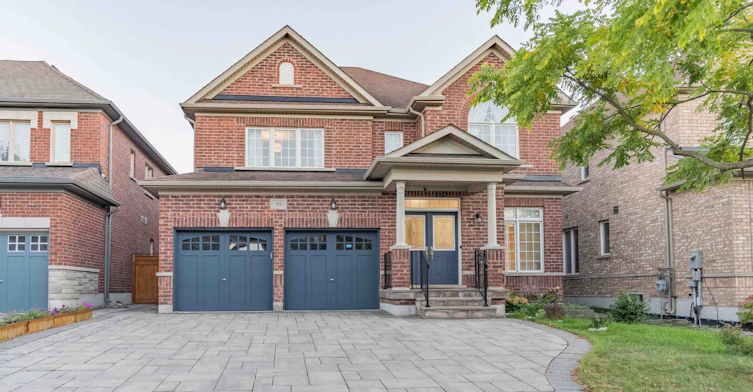 98 Thornhill Ravines Crescent, Vaughan, ON, L6A 4J8