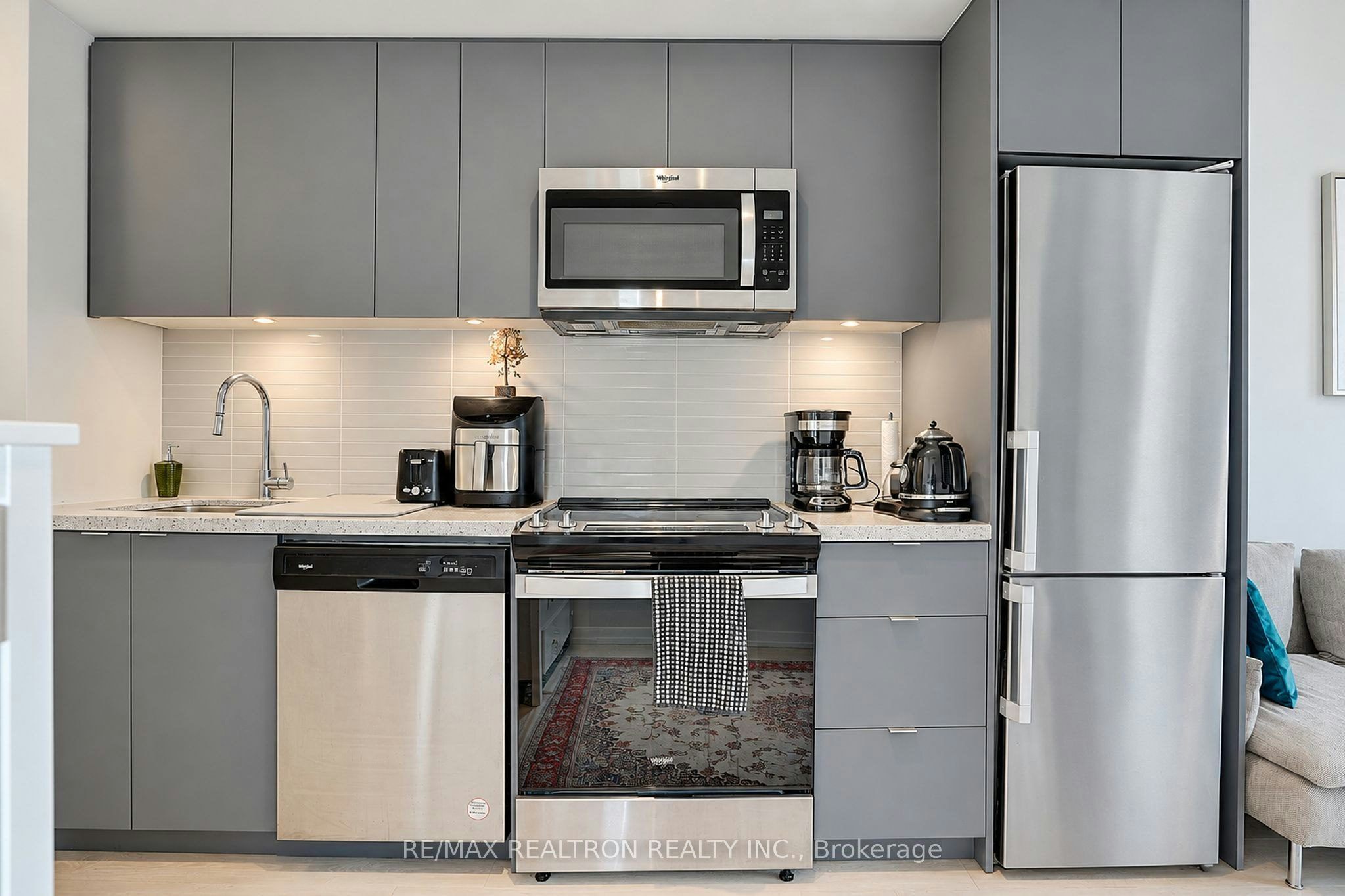 202W-3 Rosewater Street - 4