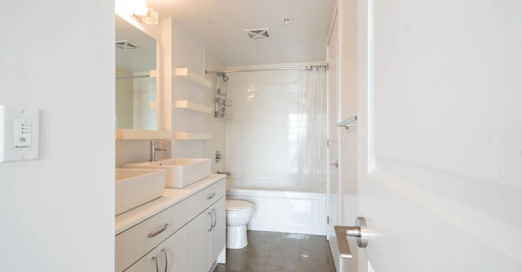 1210-9205 Yonge Street S, Richmond Hill, ON, L4C 1V5 - 12