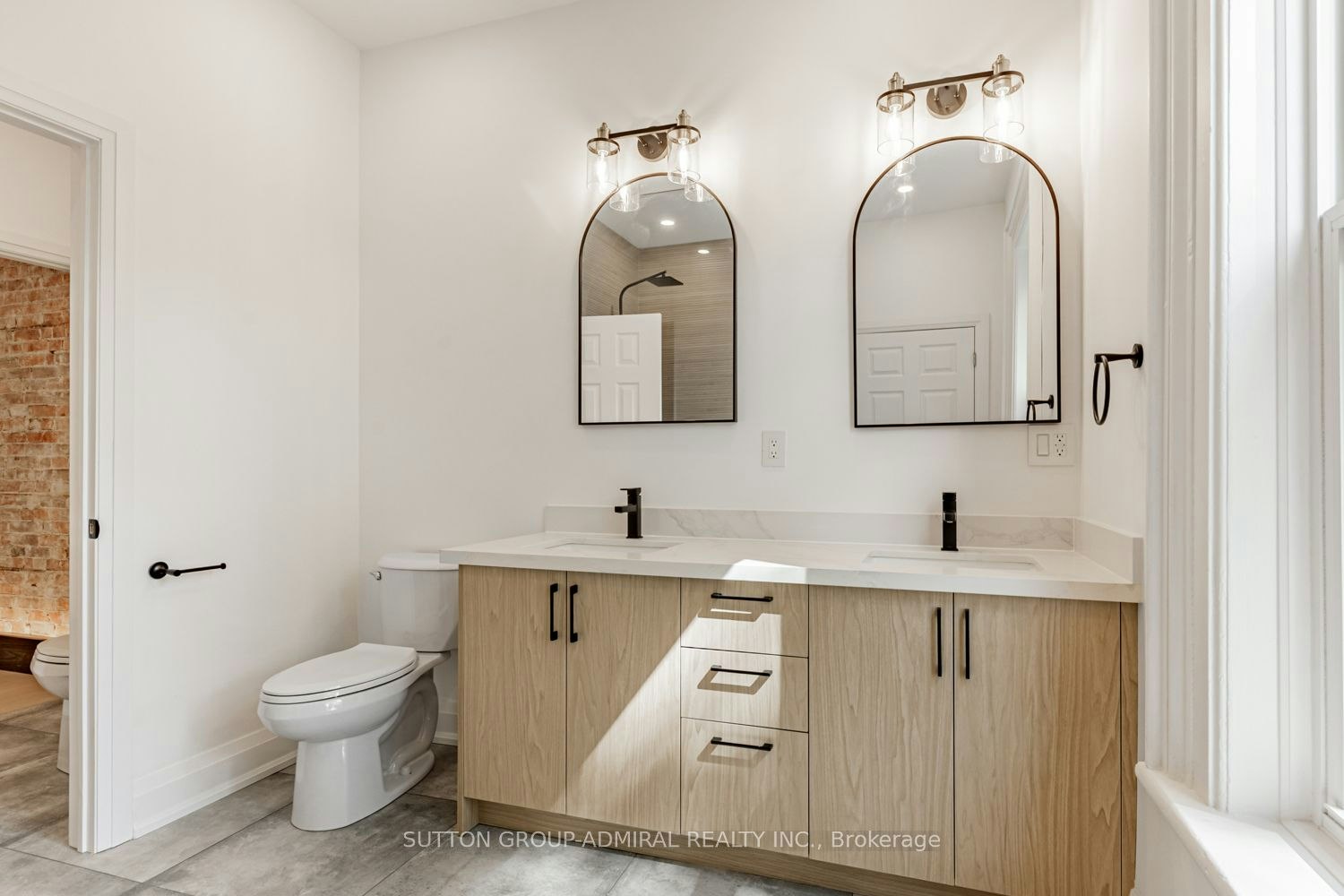 1-457 D'arcy Street, Newmarket, ON, L3Y 1M9 - 28