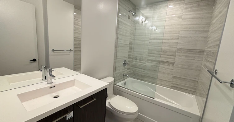 2008-28 Interchange Way, Vaughan, ON, L4K 0P8 - 9