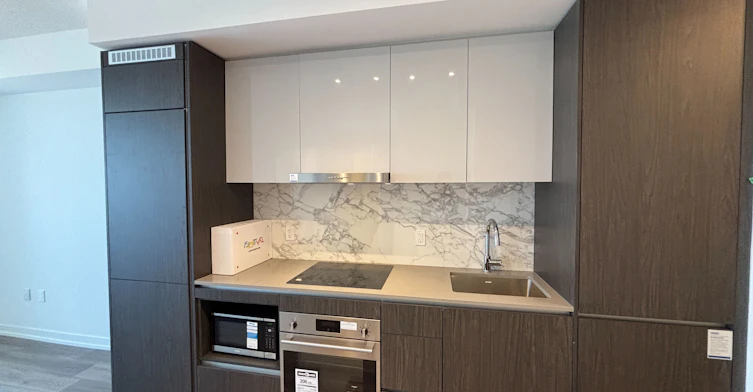 2008-28 Interchange Way, Vaughan, ON, L4K 0P8 - 3