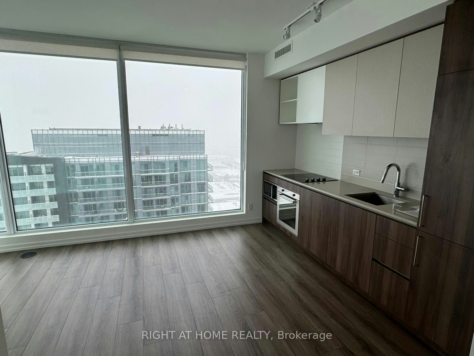4209-7890 Jane Street, Vaughan, ON, L4K 0K9 - 4