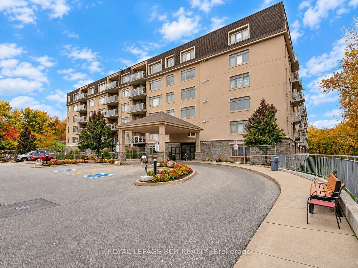 214-149 Church Street, King, ON, L0G 1T0