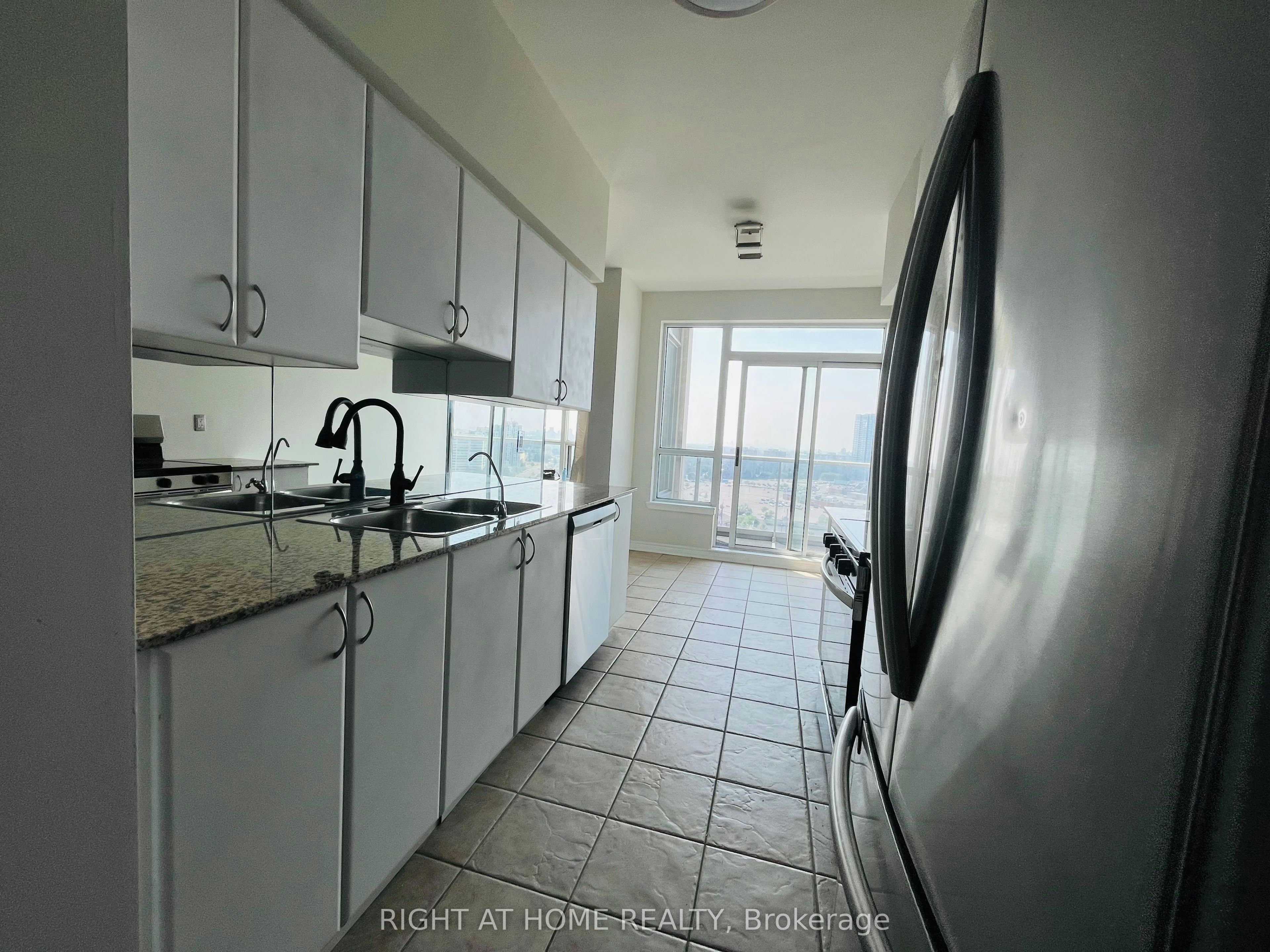 LPH209-15 North Park Road, Vaughan, ON, L4J 0A1 - 9