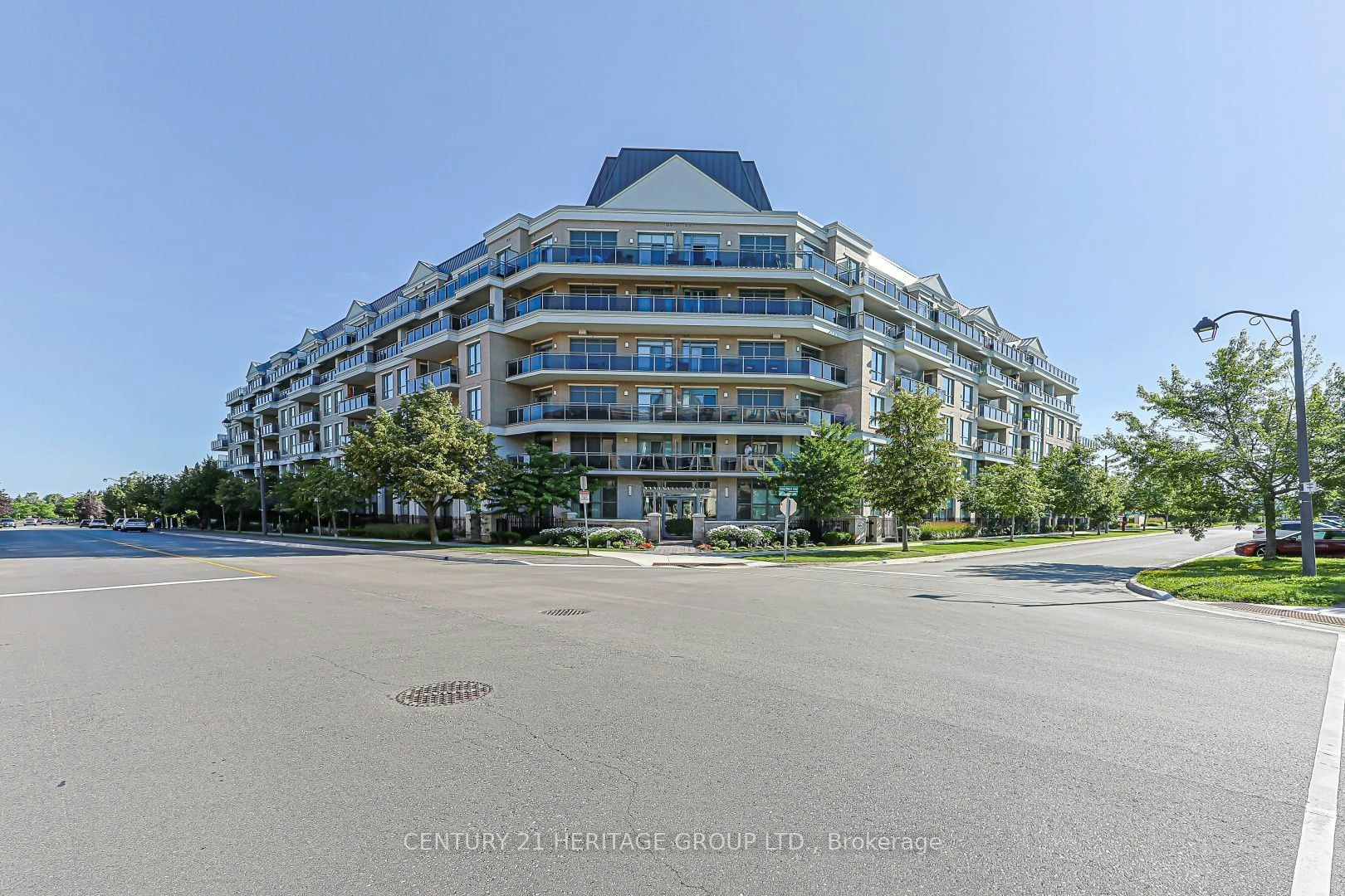 210-111 Civic Square Gate, Aurora, ON, L4G 0S6 - 38