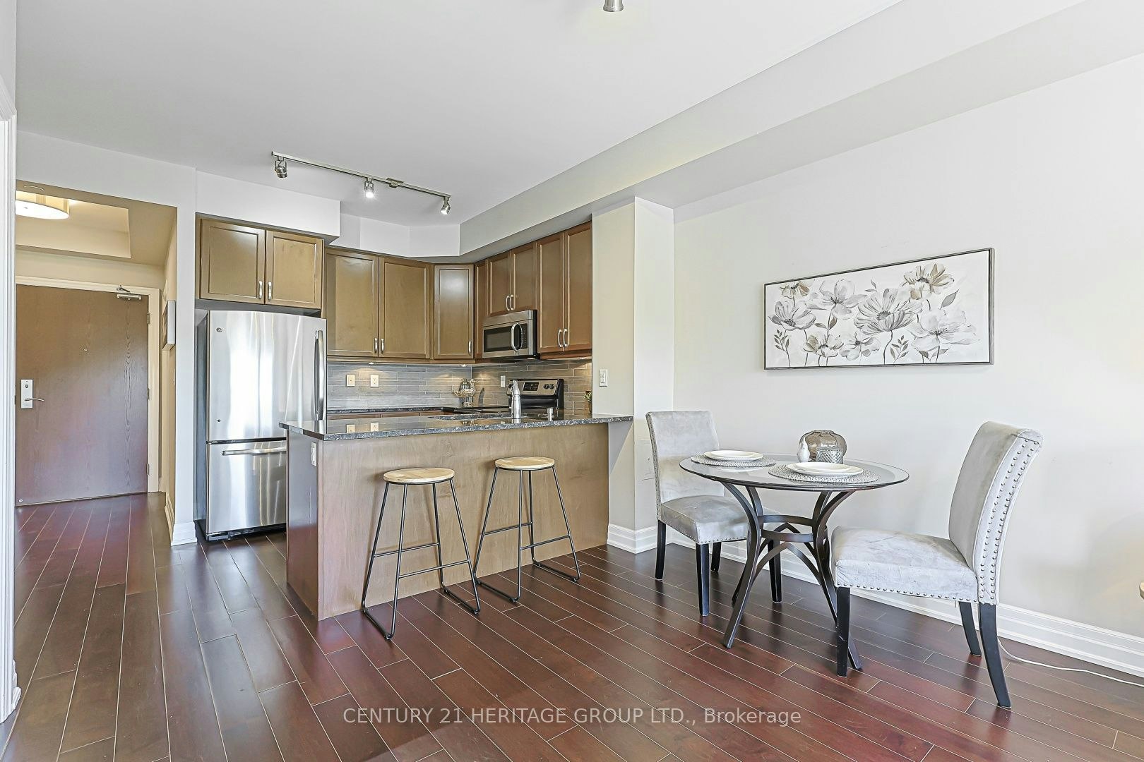 210-111 Civic Square Gate, Aurora, ON, L4G 0S6 - 17