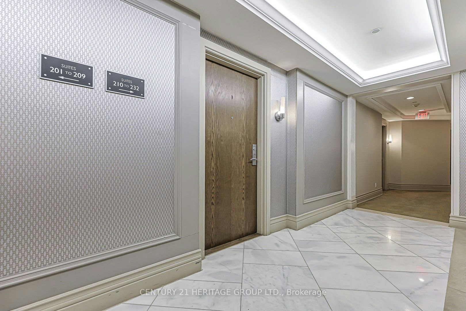 210-111 Civic Square Gate, Aurora, ON, L4G 0S6 - 9