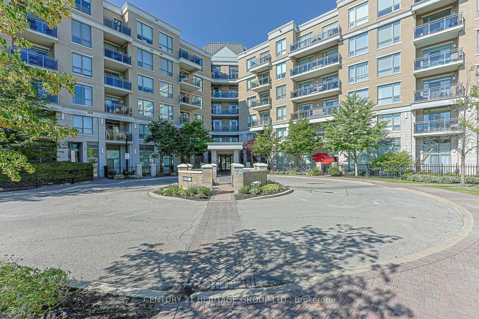 210-111 Civic Square Gate, Aurora, ON, L4G 0S6 - 4