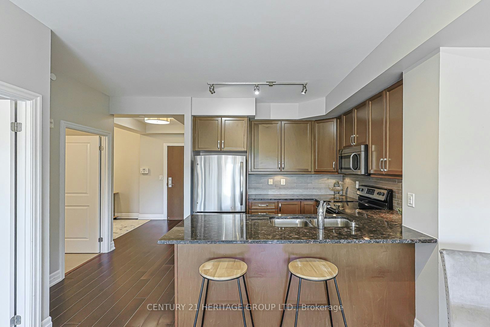 210-111 Civic Square Gate, Aurora, ON, L4G 0S6 - 16
