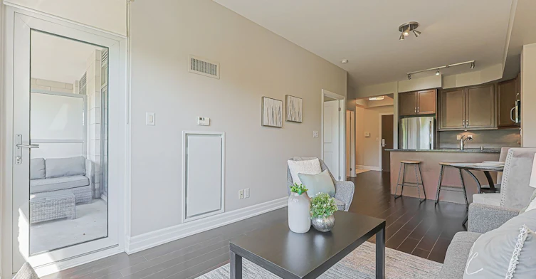 210-111 Civic Square Gate, Aurora, ON, L4G 0S6 - 19