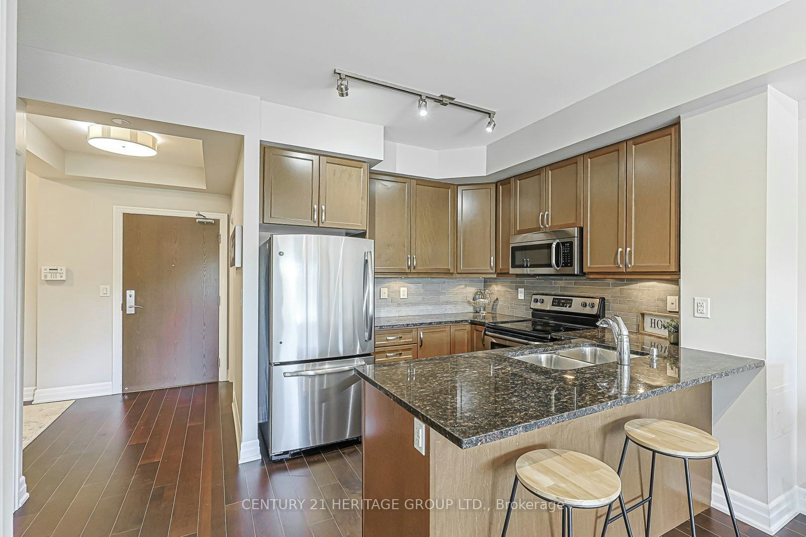 210-111 Civic Square Gate, Aurora, ON, L4G 0S6 - 15