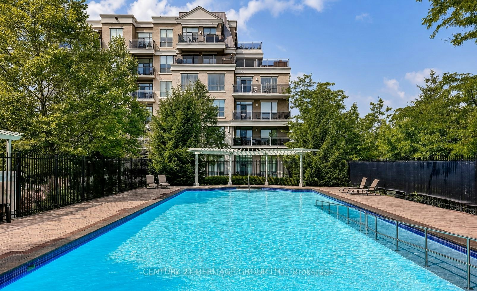210-111 Civic Square Gate, Aurora, ON, L4G 0S6 - 37