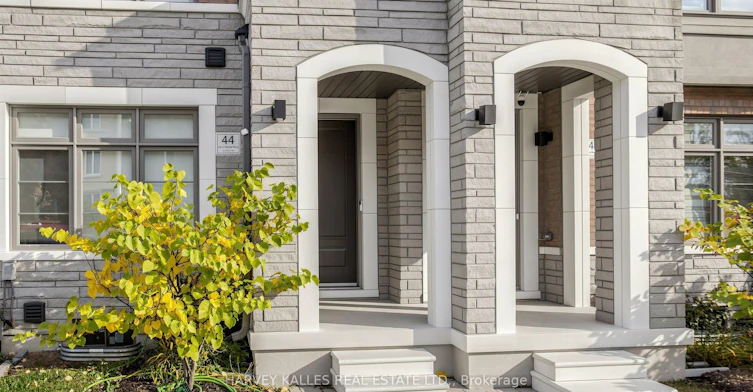 44 De La Roche Drive, Vaughan, ON, L4H 5G4 - 3
