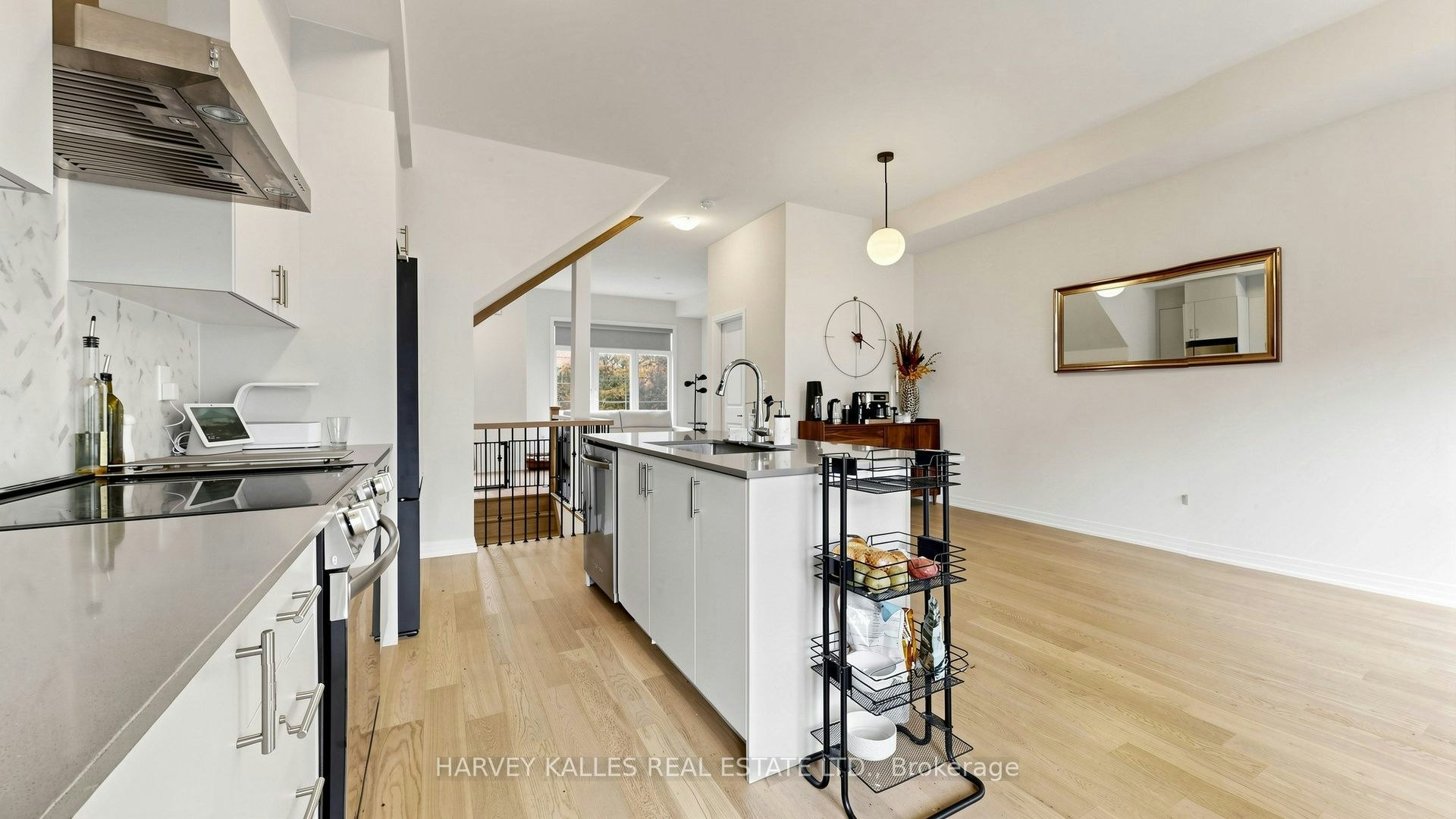 44 De La Roche Drive, Vaughan, ON, L4H 5G4 - 16