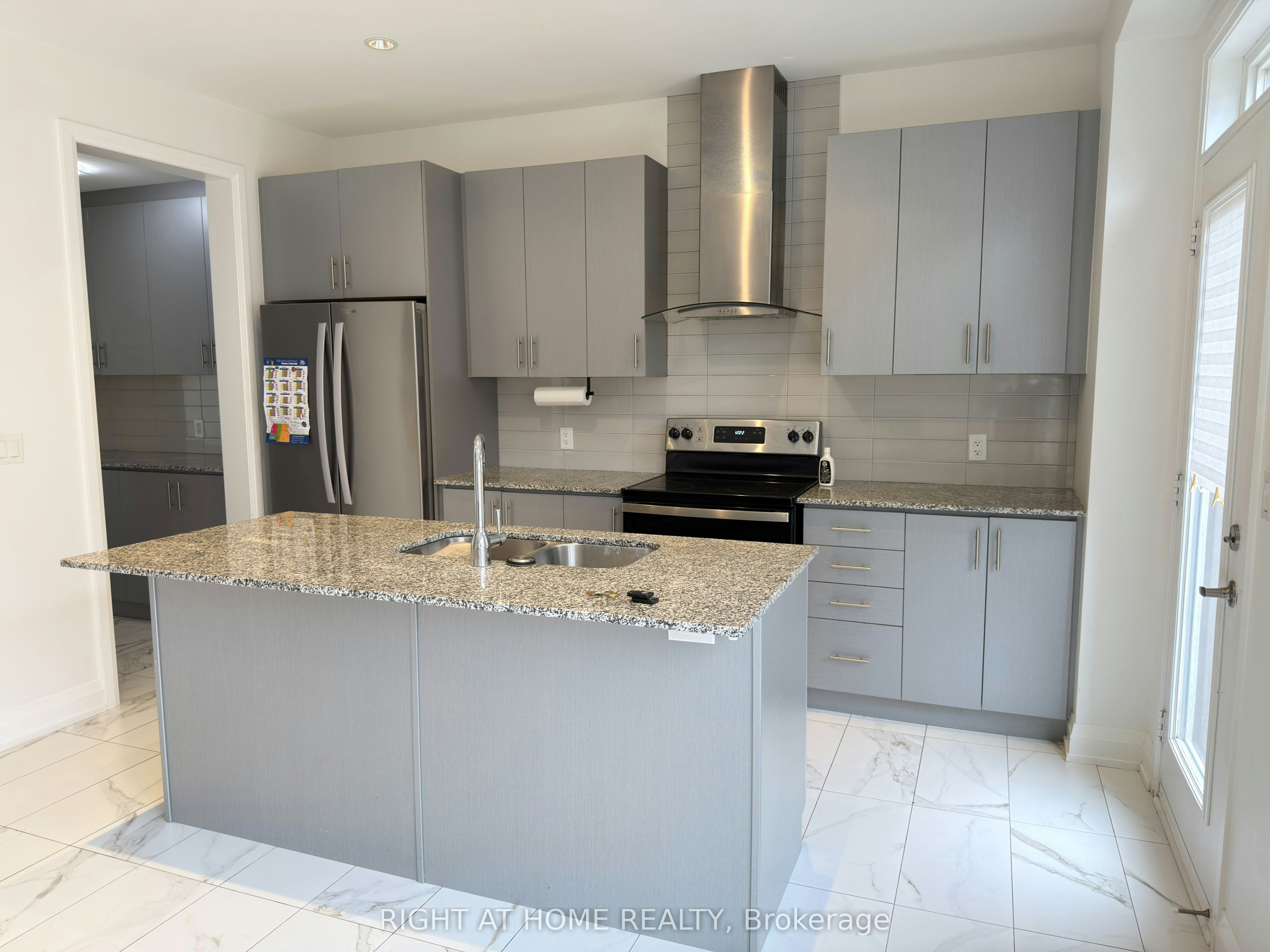 123 Dog Wood Boulevard, East Gwillimbury, ON, L9N 0S9 - 5