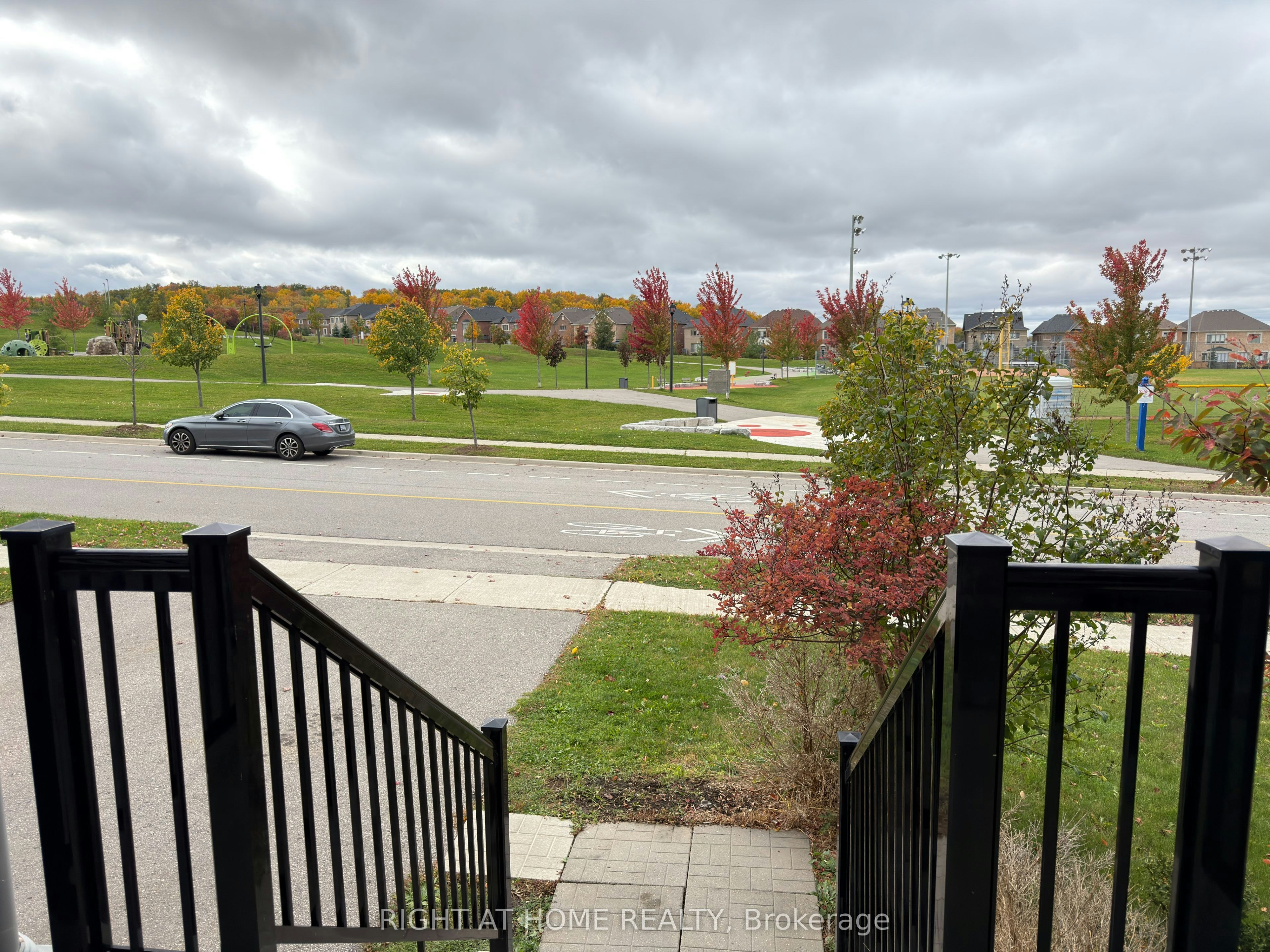 123 Dog Wood Boulevard, East Gwillimbury, ON, L9N 0S9 - 2