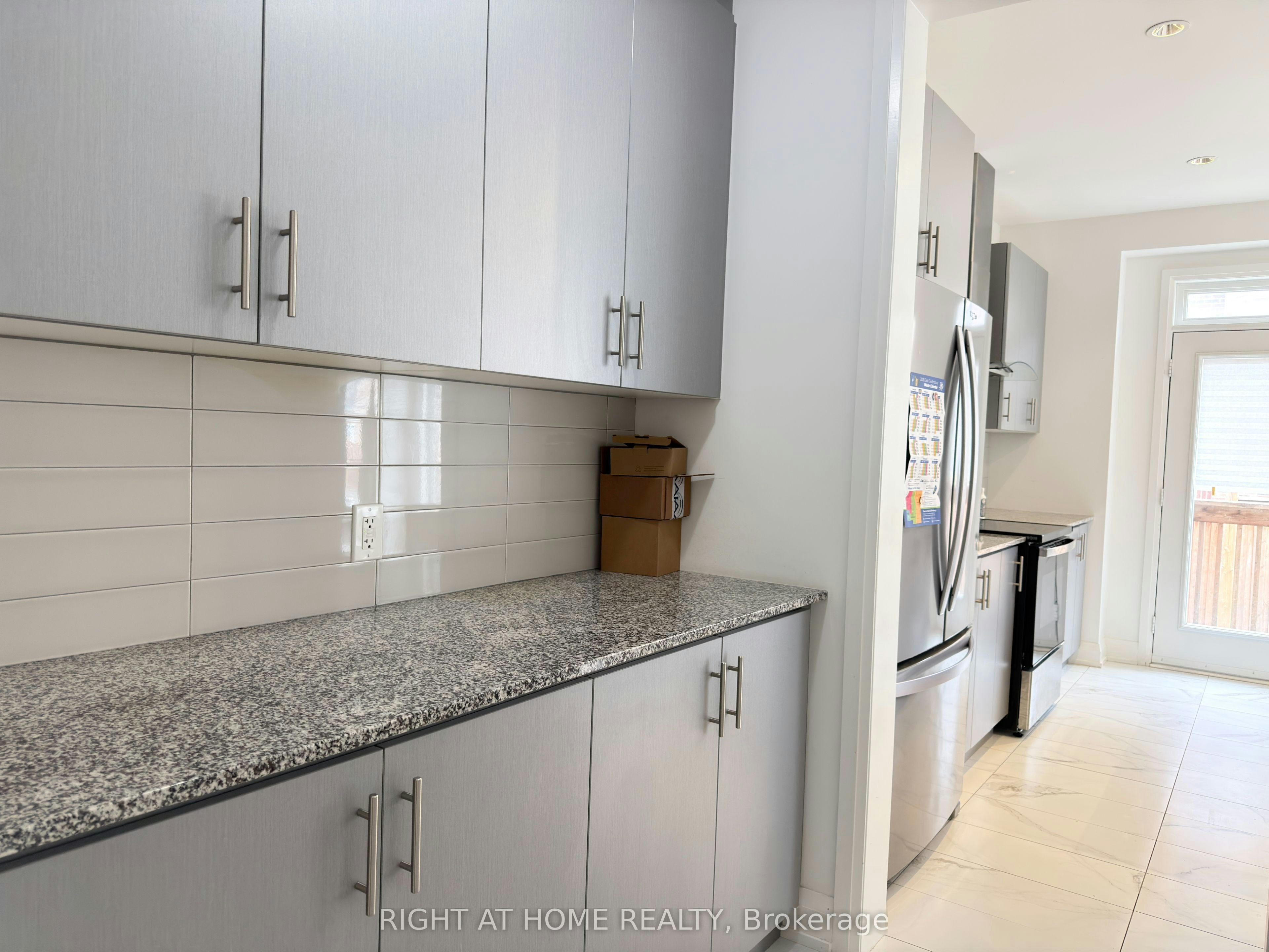 123 Dog Wood Boulevard, East Gwillimbury, ON, L9N 0S9 - 6