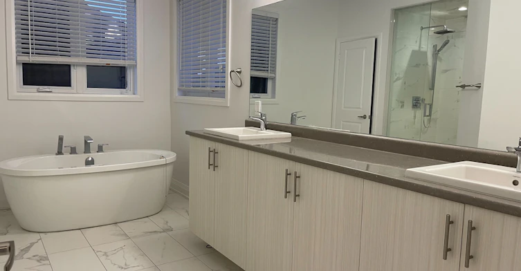 123 Dog Wood Boulevard, East Gwillimbury, ON, L9N 0S9 - 9