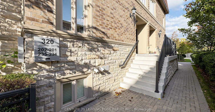 202-320 John Street, Markham, ON, L3T 0B1 - 3