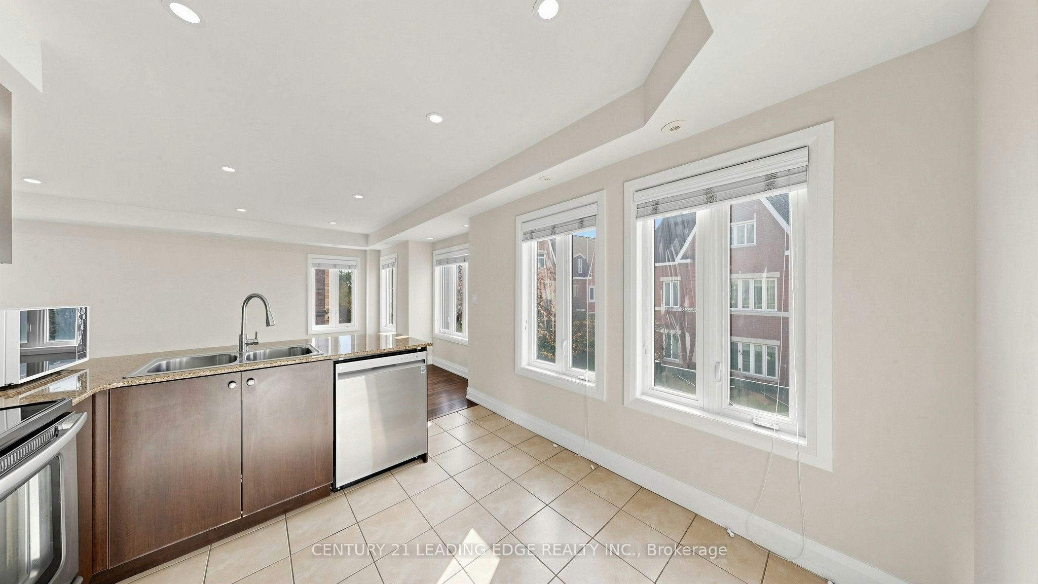 202-320 John Street, Markham, ON, L3T 0B1 - 17
