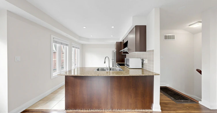 202-320 John Street, Markham, ON, L3T 0B1 - 13