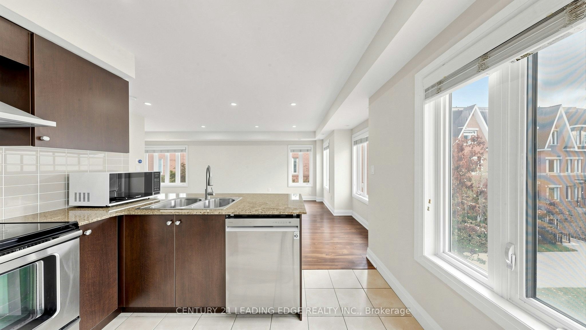 202-320 John Street, Markham, ON, L3T 0B1 - 16