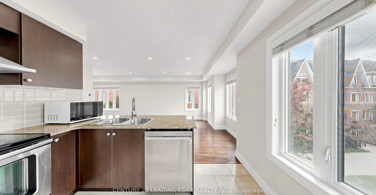 202-320 John Street, Markham, ON, L3T 0B1 - 16