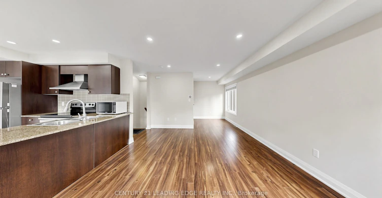 202-320 John Street, Markham, ON, L3T 0B1 - 11
