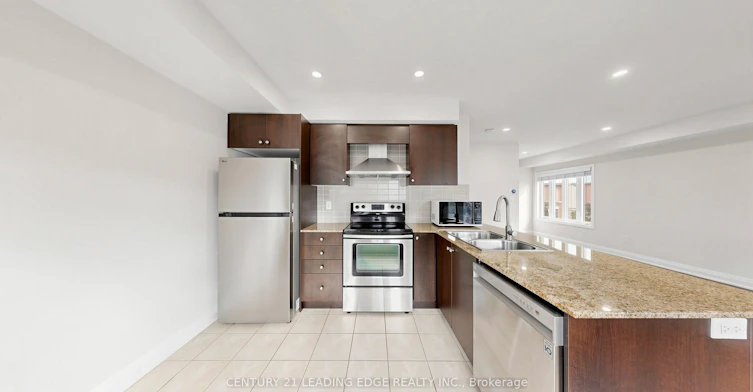 202-320 John Street, Markham, ON, L3T 0B1 - 15