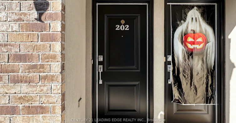 202-320 John Street, Markham, ON, L3T 0B1 - 4