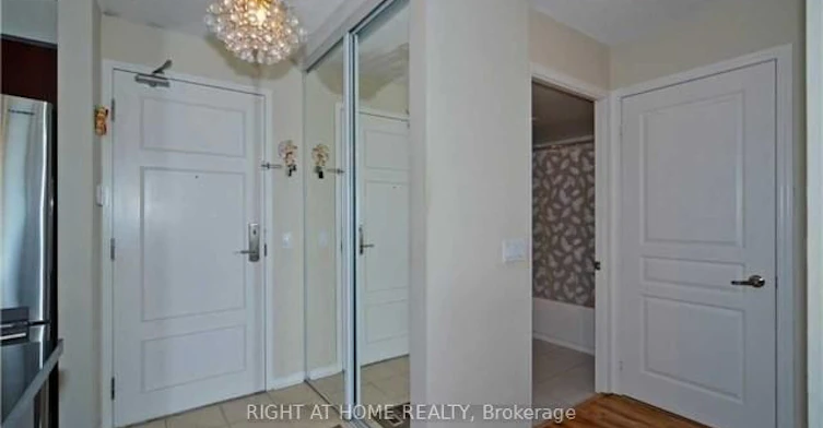809-330 Red Maple Road, Richmond Hill, ON, L4C 0T6 - 12