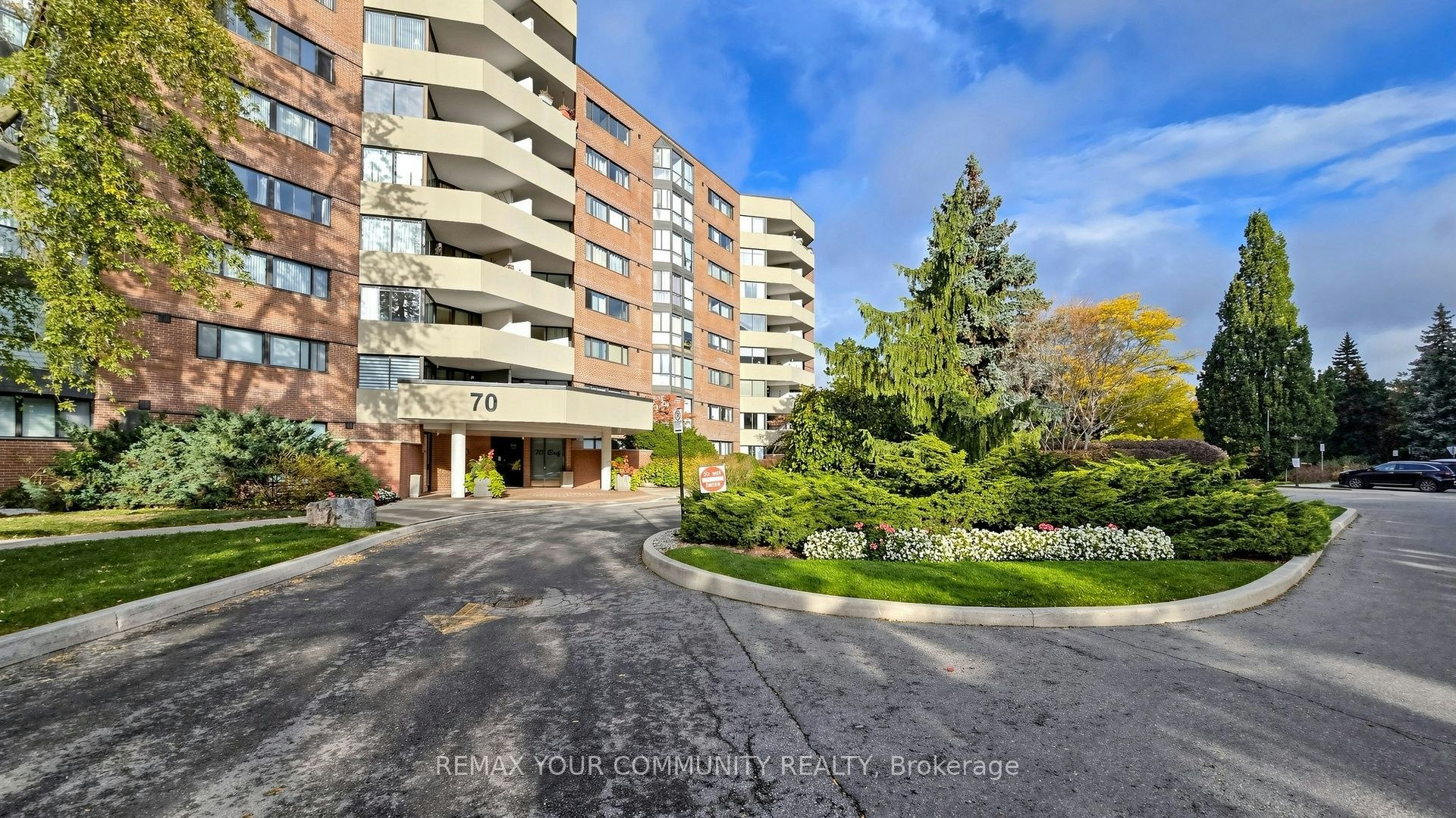 608-70 Baif Boulevard, Richmond Hill, ON, L4C 5L2 - 3