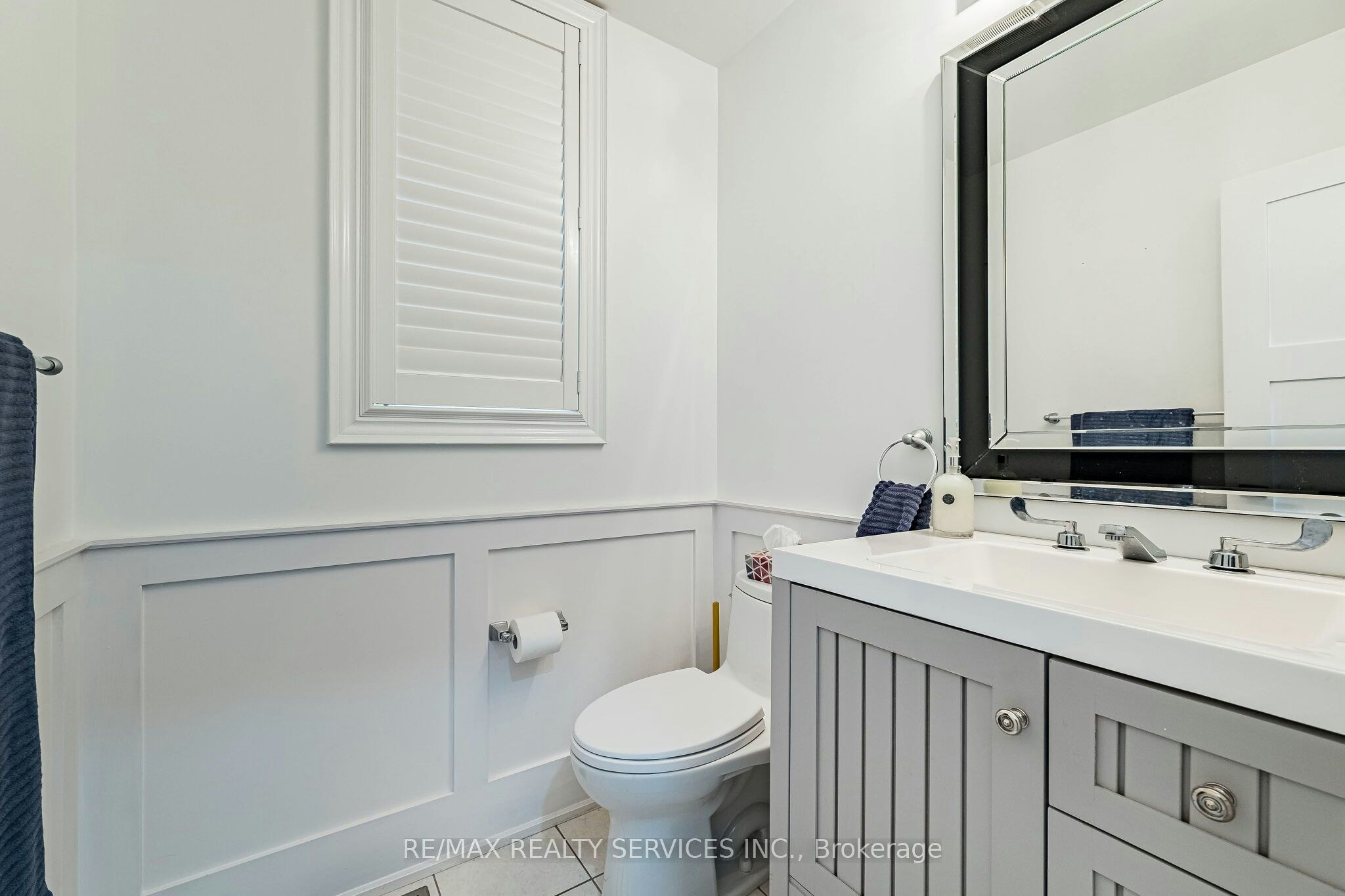 13 Vista Drive, Bradford West Gwillimbury, ON, L3Z 0B6 - 12