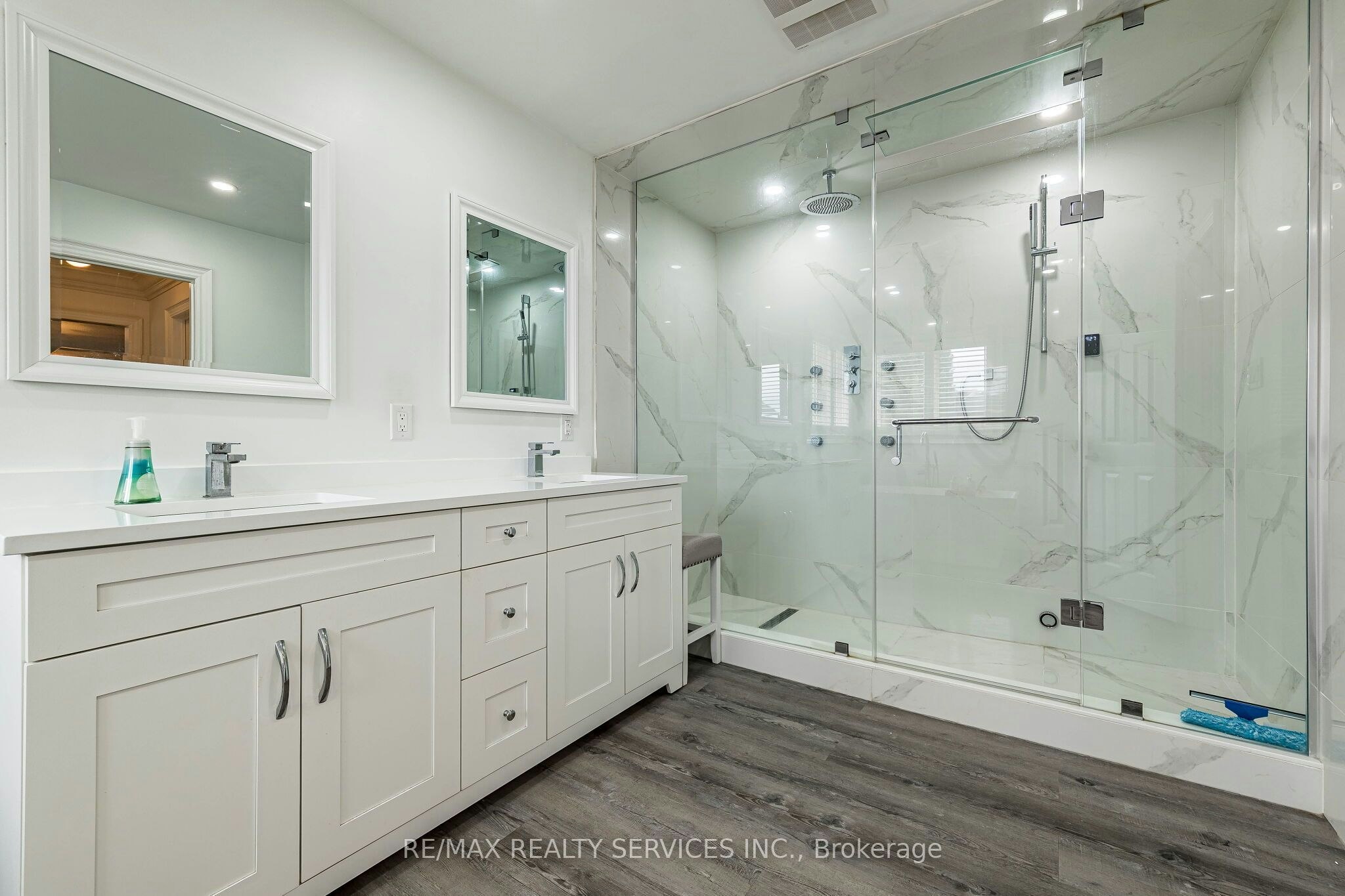 13 Vista Drive, Bradford West Gwillimbury, ON, L3Z 0B6 - 33
