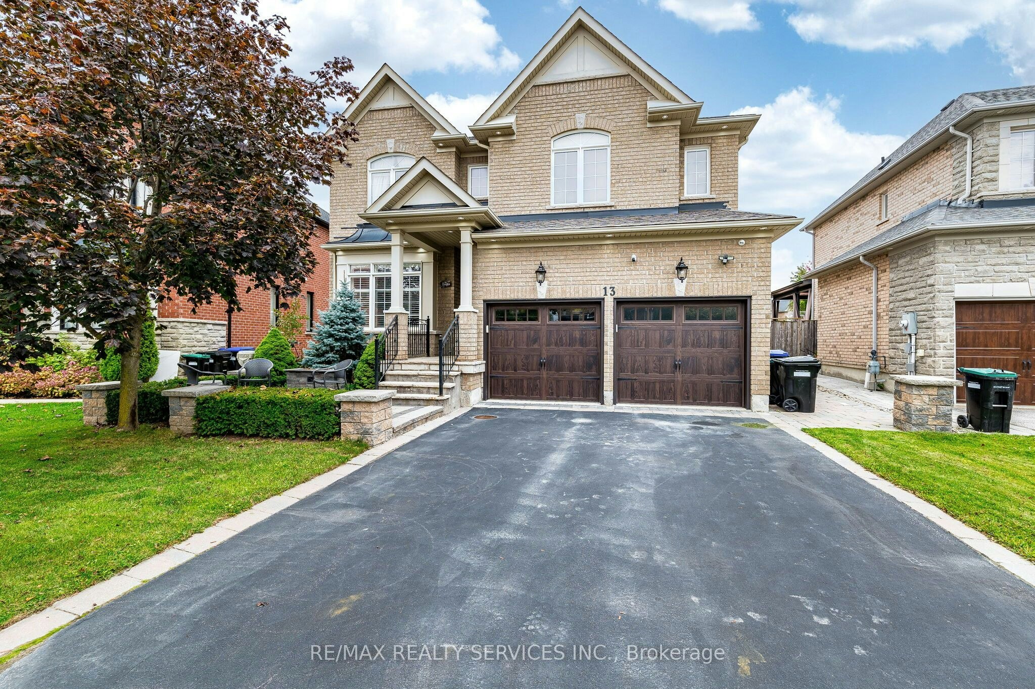 13 Vista Drive, Bradford West Gwillimbury, ON, L3Z 0B6