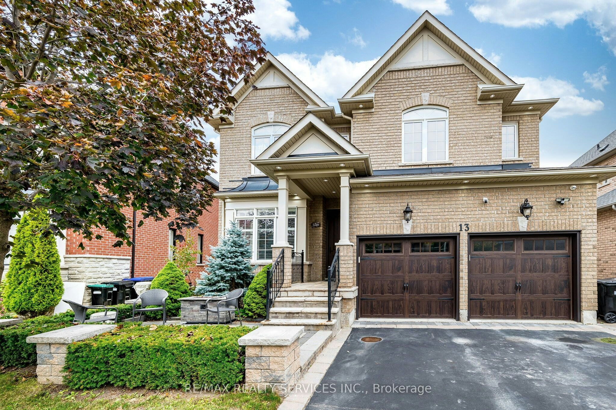 13 Vista Drive, Bradford West Gwillimbury, ON, L3Z 0B6 - 2